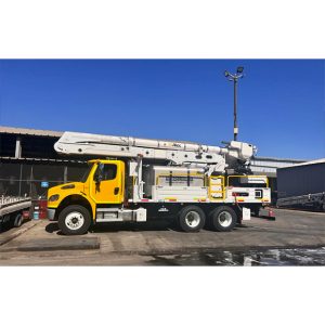 Camión Lavador Integrado Altec AA55